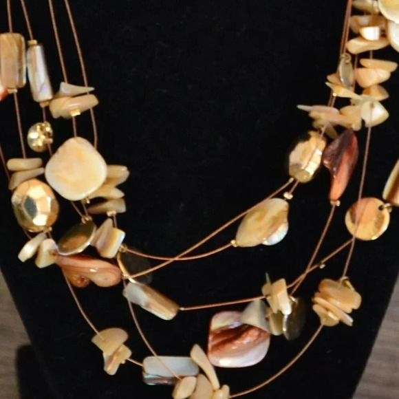 Vtg Shell Floating Necklace - Picture 5 of 5